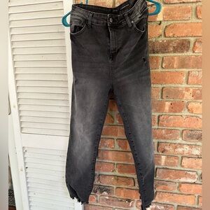 KENDALL + KYLIE The Icon High Rise Staight Jeans Size 31